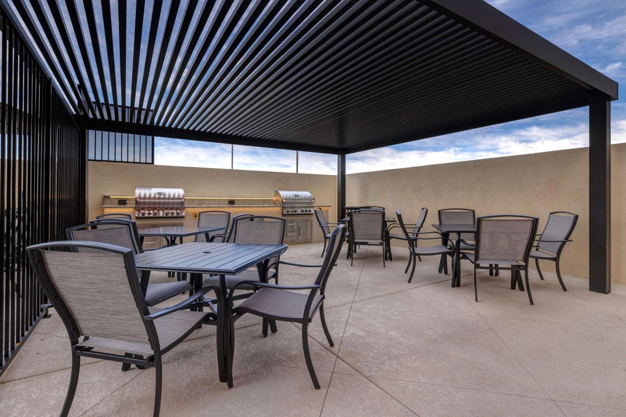 Home2 Suites By Hilton Las Vegas Southwest I-215 Curve Eksteriør billede