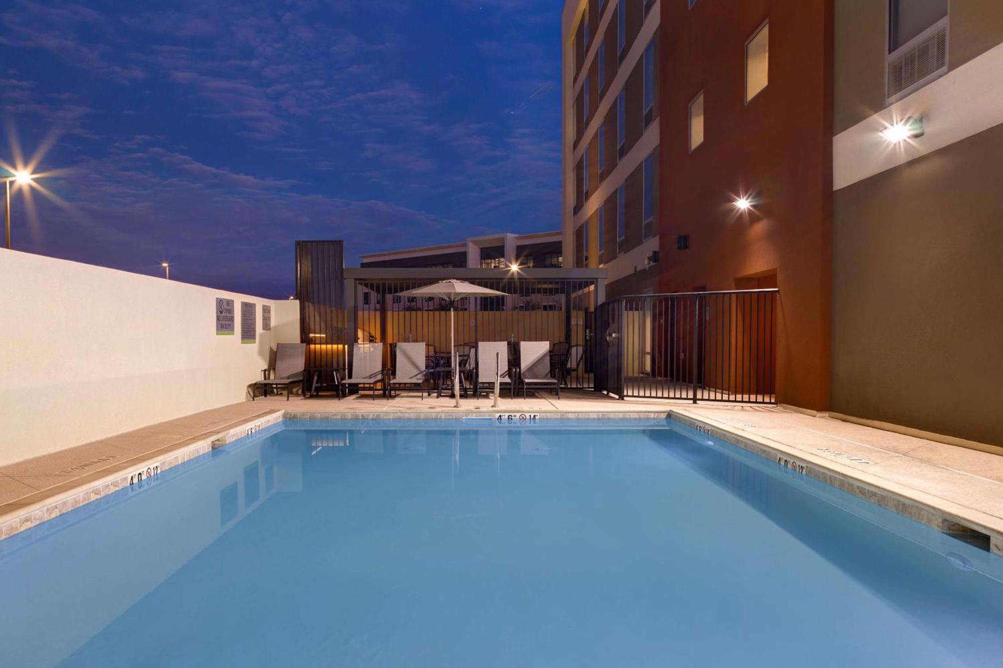 Home2 Suites By Hilton Las Vegas Southwest I-215 Curve Eksteriør billede