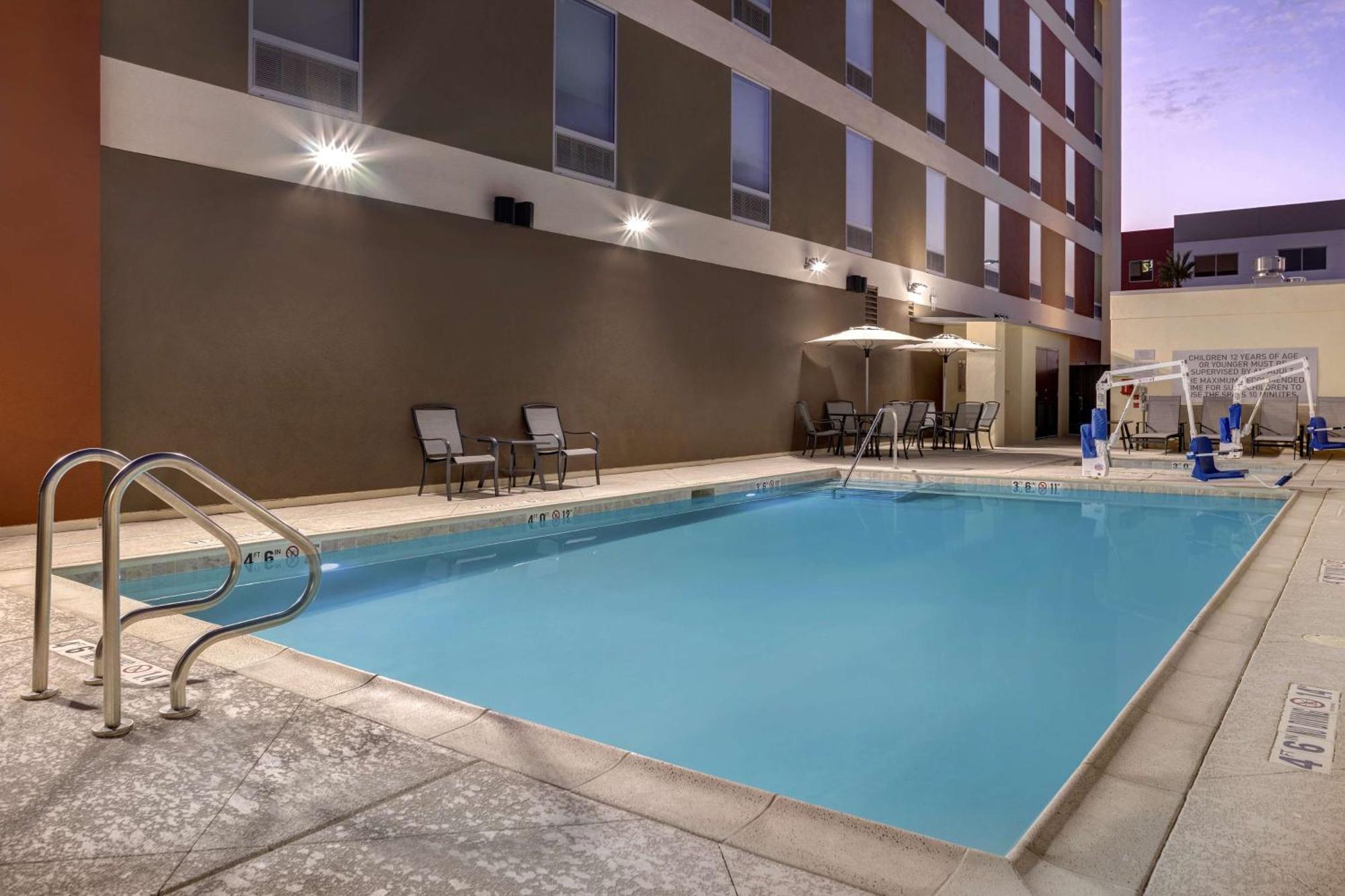 Home2 Suites By Hilton Las Vegas Southwest I-215 Curve Eksteriør billede